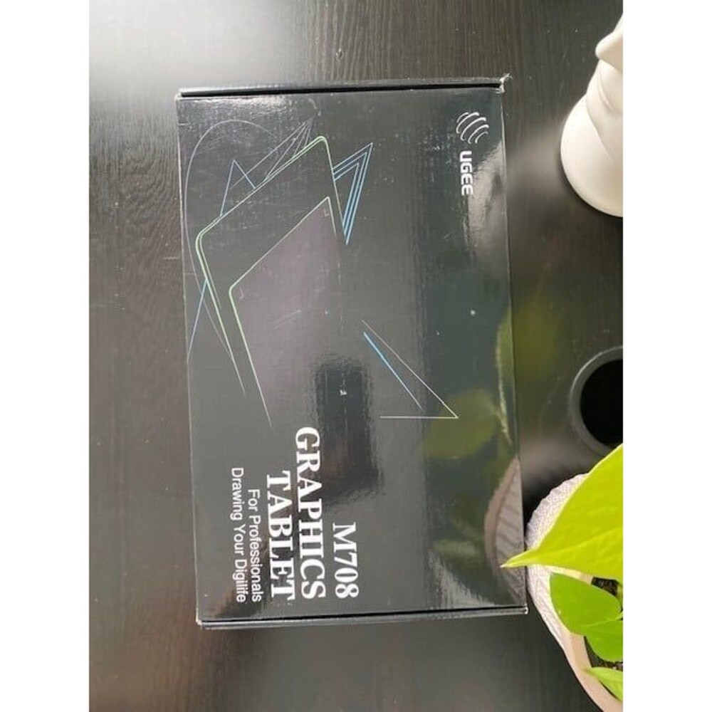 M708 Graphics Tablet